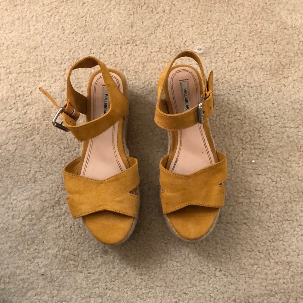 Sandals - Picture 4 of 6
